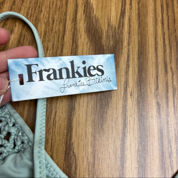 NWT Frankies Bikinis Tanner Top in Sage - Picture 8 of 12